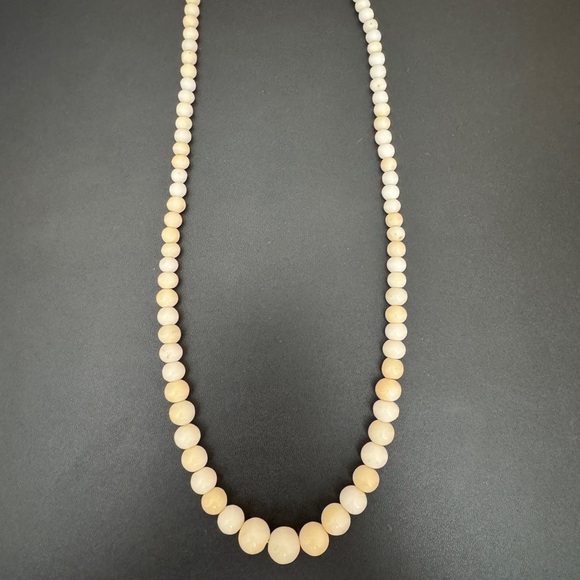 Vintage Ivory Beaded Necklace - Picture 5 of 7